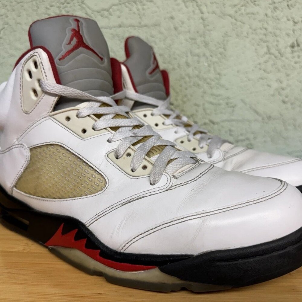 Size 12 - Jordan 5 Retro Fire Red 2013 136027-100